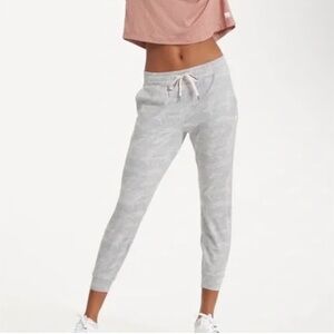 Vuori camo performance  jogger
